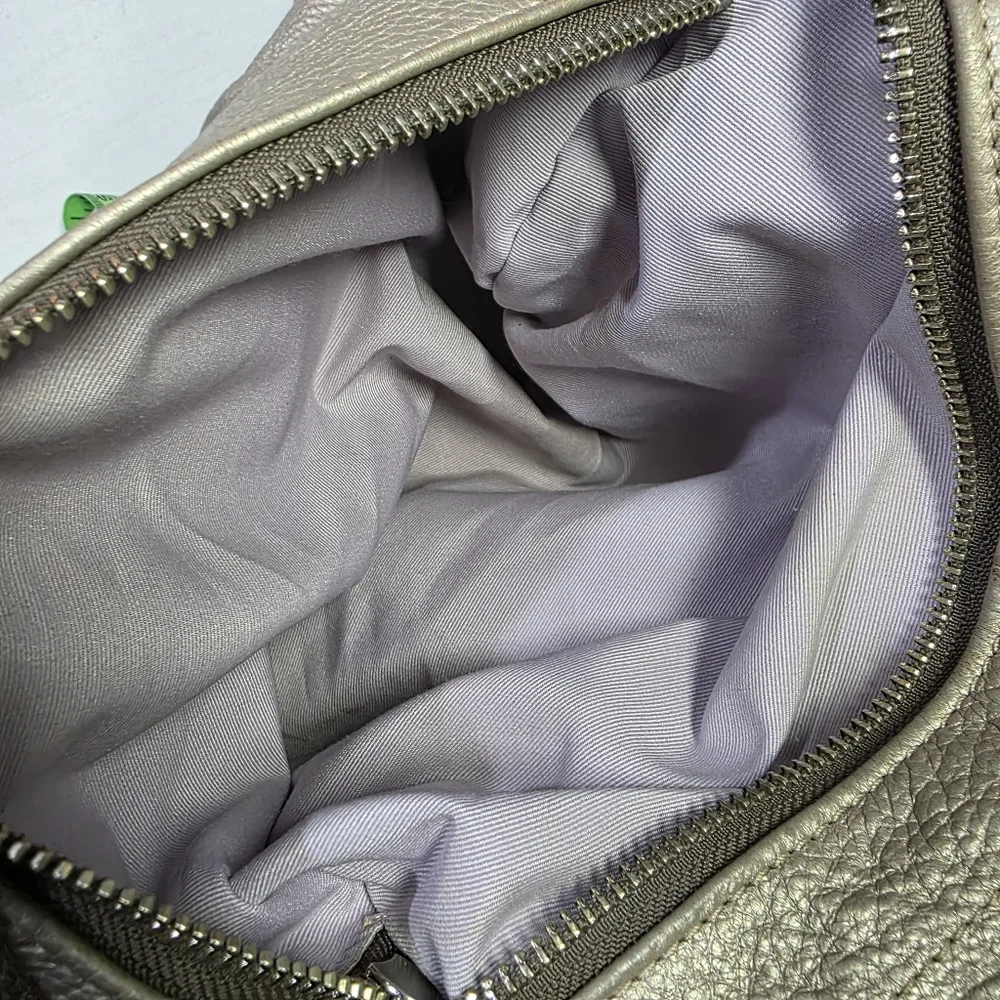 Coach F15064 Metallic Silver Peppled Leather Shoulder Bag w/ Adjustable Strap. - Picture 8 of 16